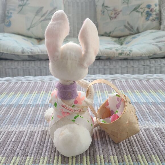 Annalee Mobilitee Doll Vintage 1971 Collectible Poseable Easter Bunny W/ Basket - Picture 8 of 10
